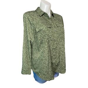 EVRI Long Sleeve Satin Long Sleeve Green Button Up Shirt 0X
